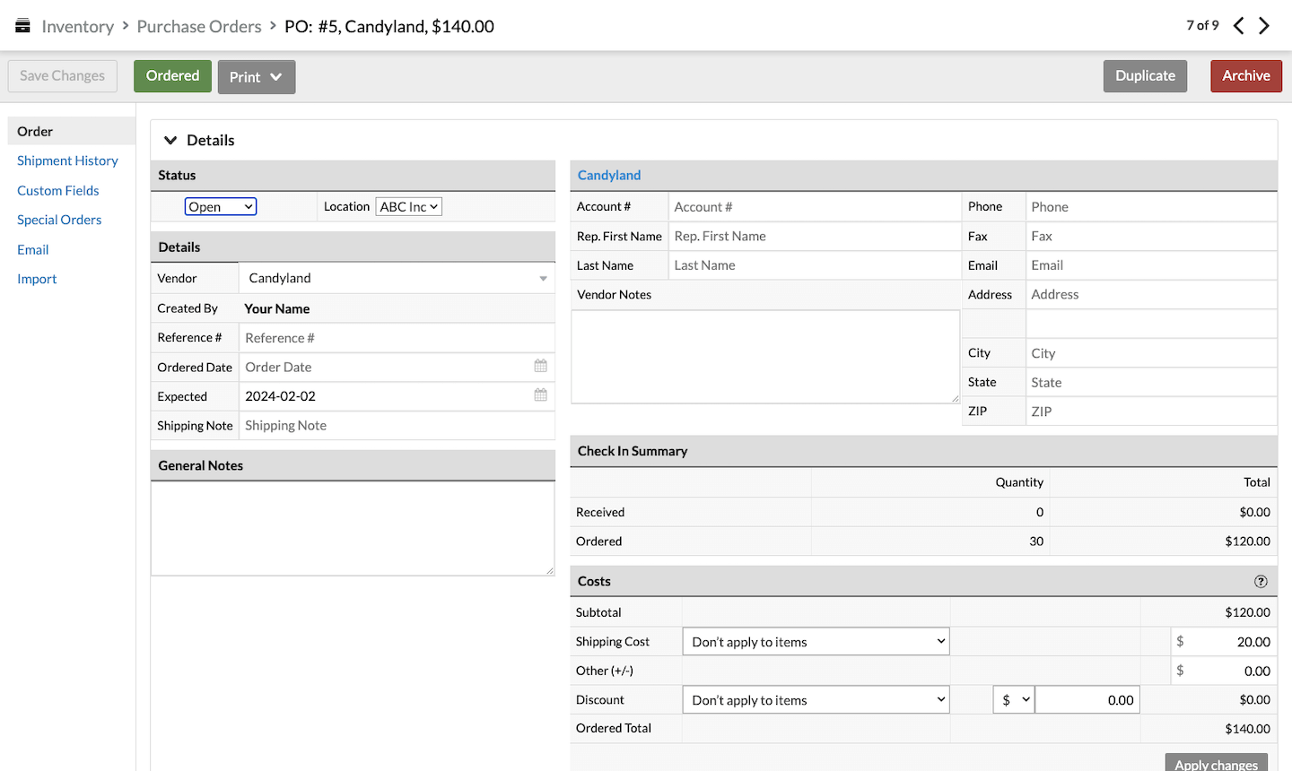 De inkooporderpagina met de knop Besteld en het vervolgkeuzemenu Status.