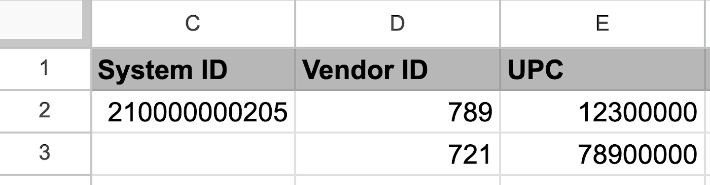 Colonnes System ID (identifiant du système), Vendor ID (identifiant de fournisseur) et UPC (CUP) de la feuille de calcul utilisée pour l’importation d’un bon de commande.