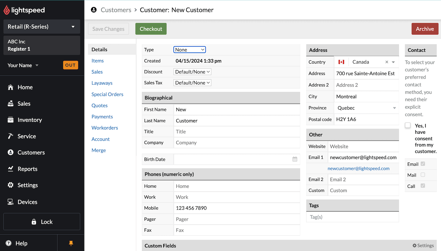 Page de renseignements sur le client avec les renseignements enregistrés.