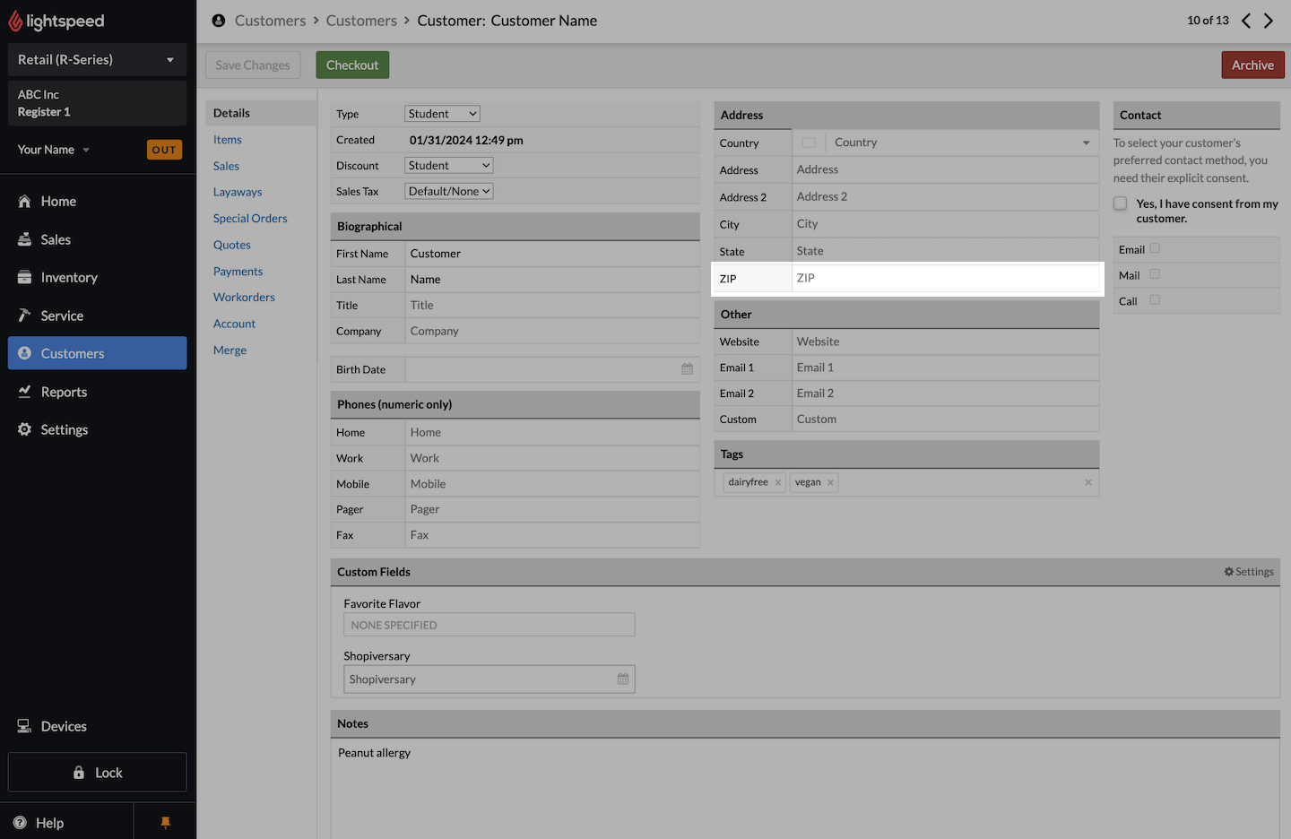 Page Détails du client avec la section Code postal mise en évidence.