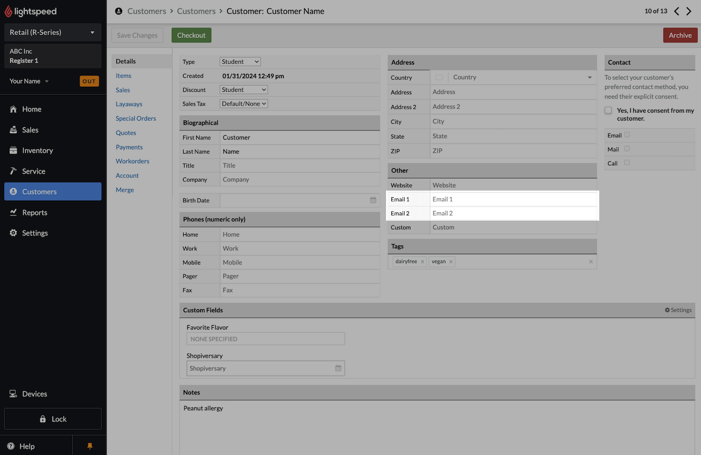 Page Détails du client avec les sections Courriel 1 et Courriel 2 mises en évidence.