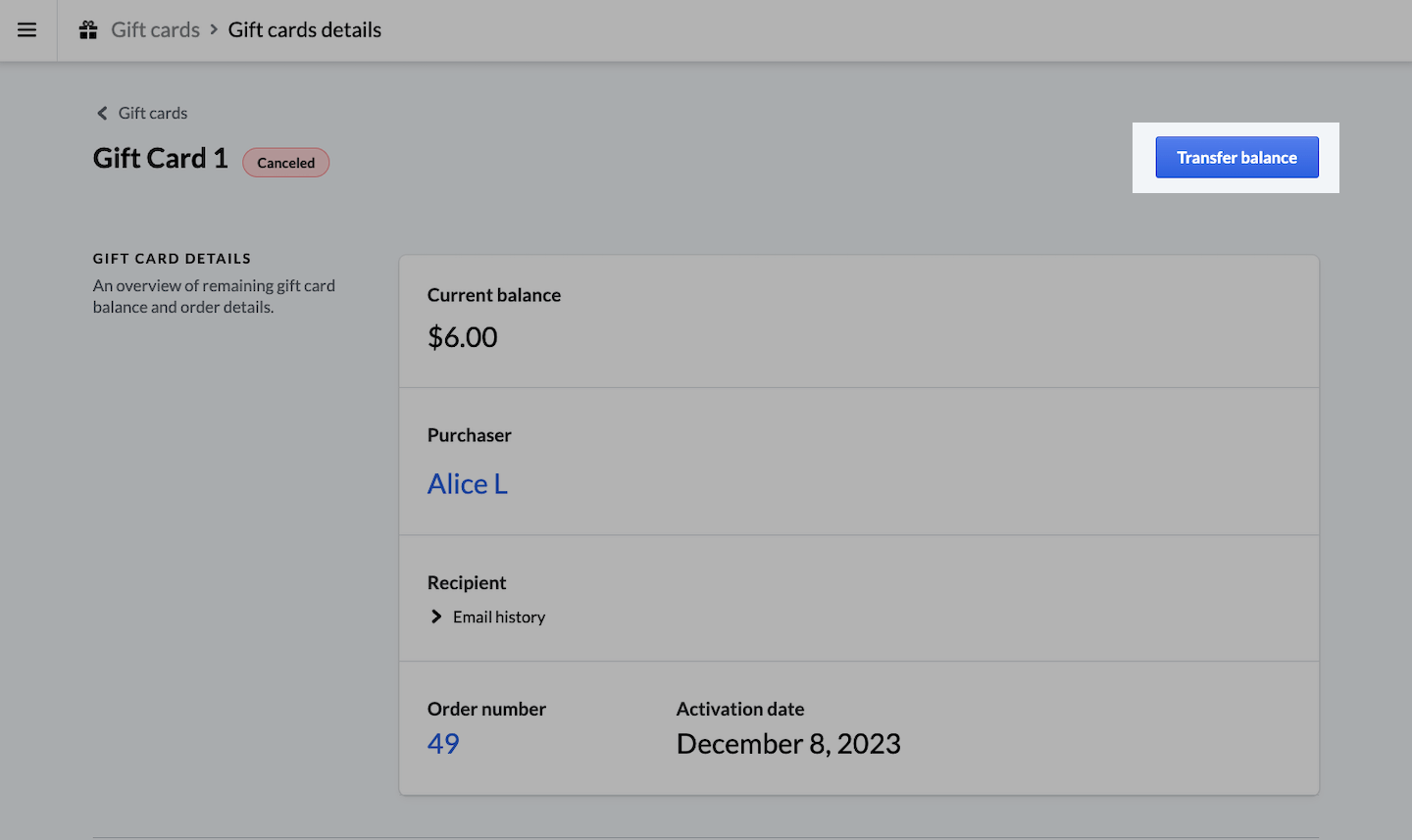 Page des détails d’une carte-cadeau annulée, le bouton Transférer le solde est visible.